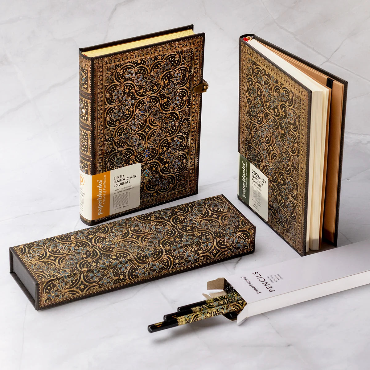 Paperblanks Restoration planlegger, notatbok, pennal og blyanter