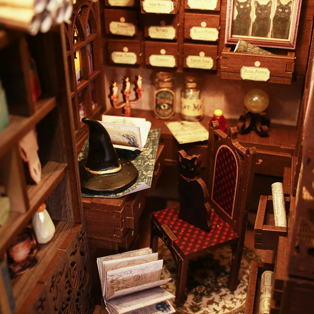 Magic Pharmacist - Book nook byggesett