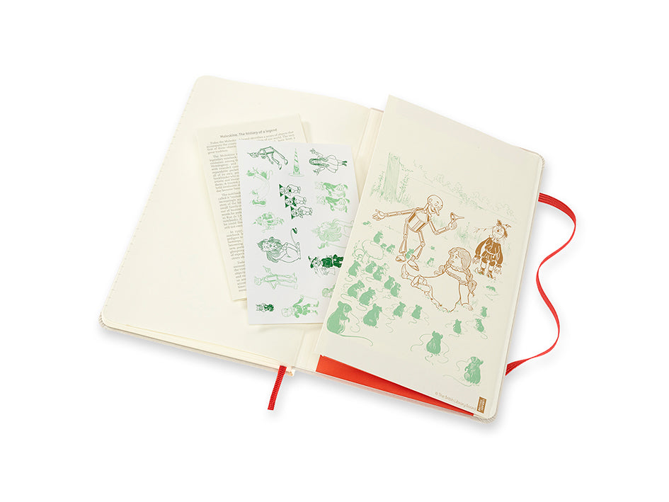 The Deadly Poppy Field – Linjert – Moleskine notatbok (Trollmannen fra Oz)