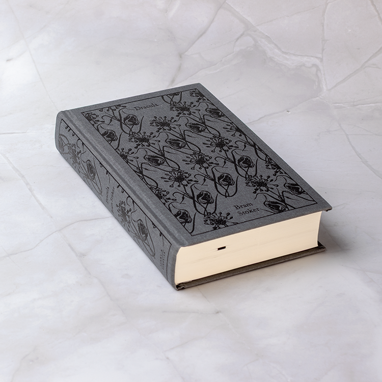 Dracula - Clothbound Classics