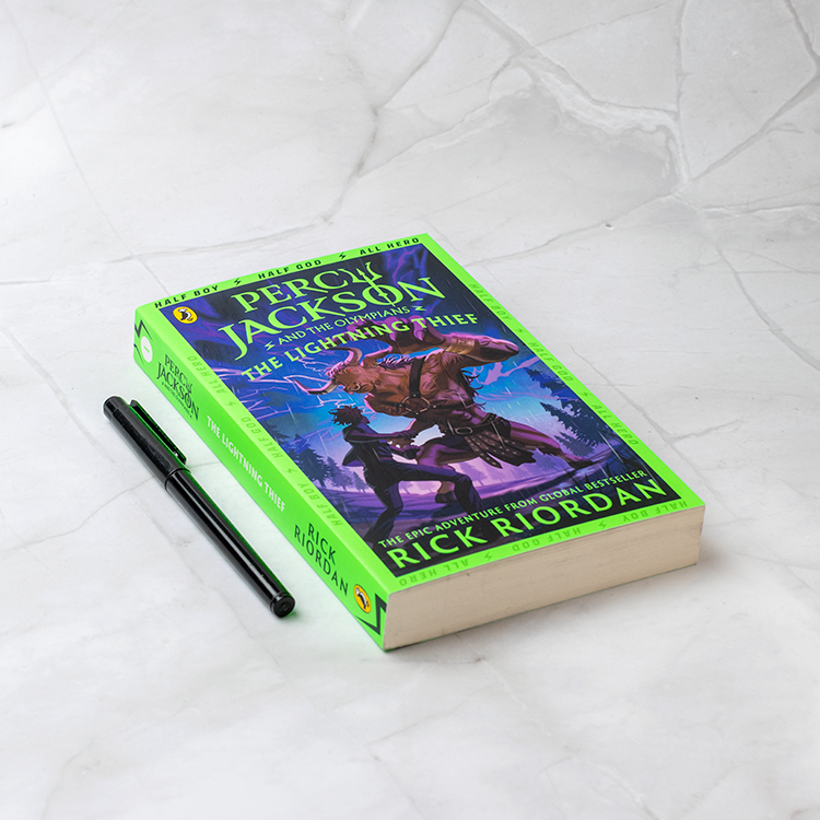 Percy Jackson and the Lightning Thief (Bok 1)