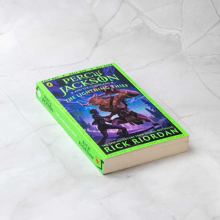 Percy Jackson and the Lightning Thief (Bok 1)