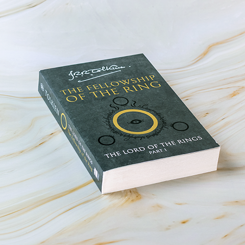 The Fellowship of the Ring (Bok 1)