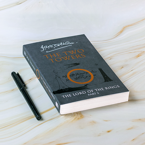 The Two Towers (Bok 2)