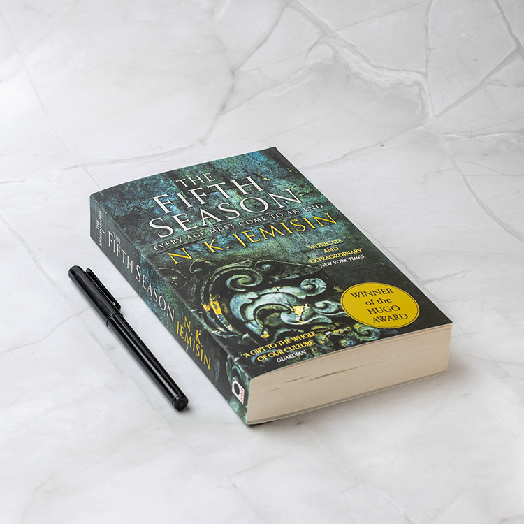 The Fifth Season: The Broken Earth, Bok 1