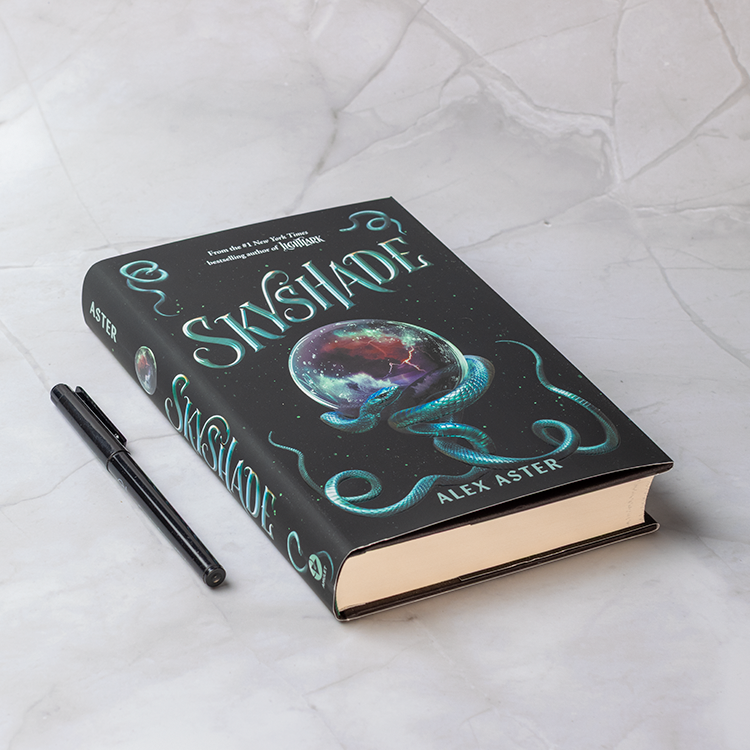 Skyshade (The Lightlark Saga bok 3)