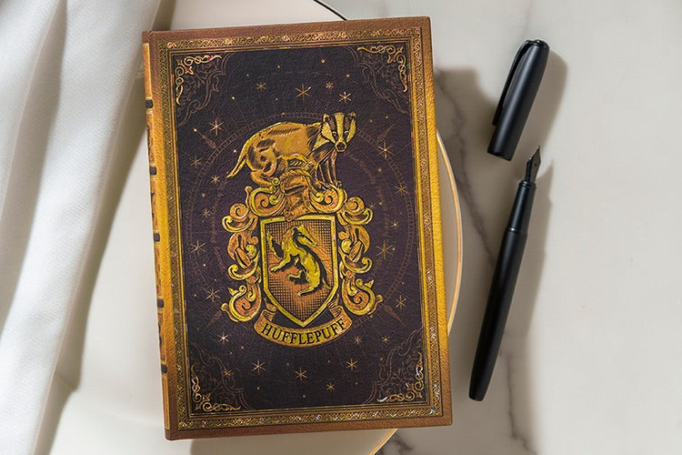 Hufflepuff - Midi Paperblanks notatbok