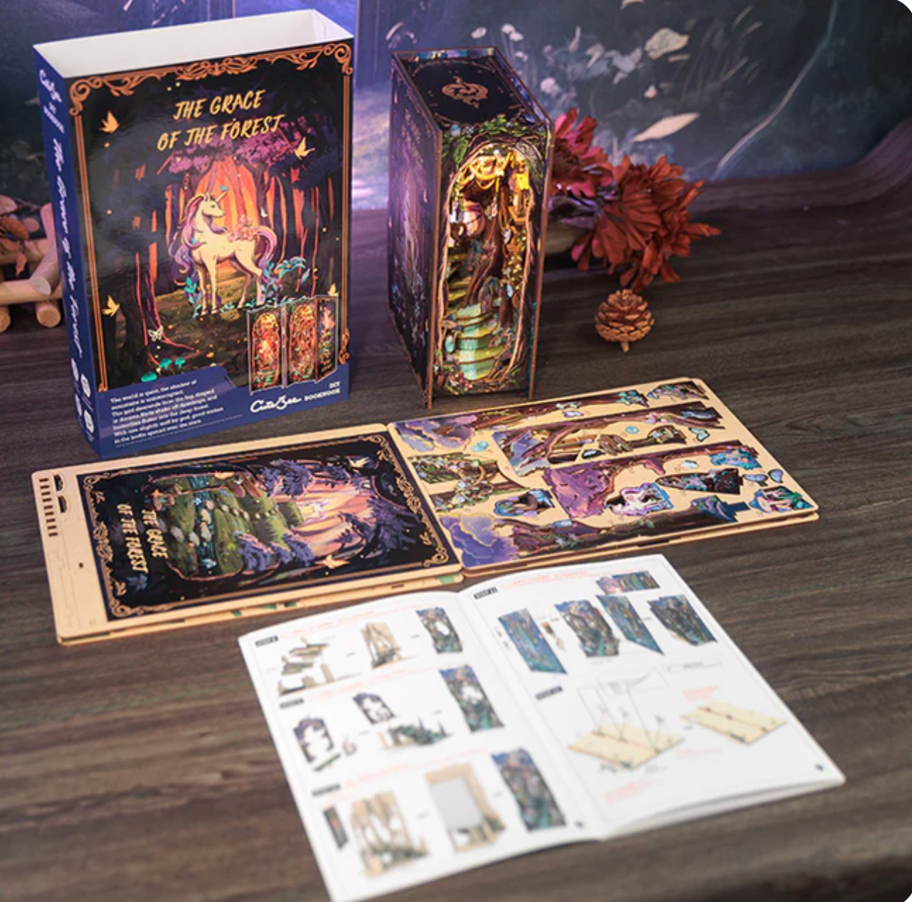 The Grace of the Forest - Book nook byggesett