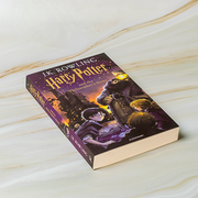 Harry Potter and the Philosopher’s Stone (Bok 1)