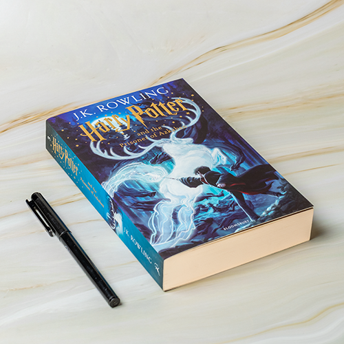 Harry Potter and the Prisoner of Azkaban (Bok 3)