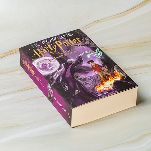 Harry Potter and the Deathly Hallows (Bok 7)
