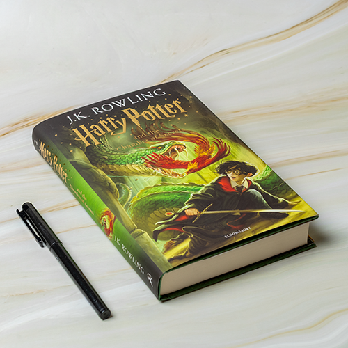 Harry Potter and the Chamber of Secrets (Innbundet)