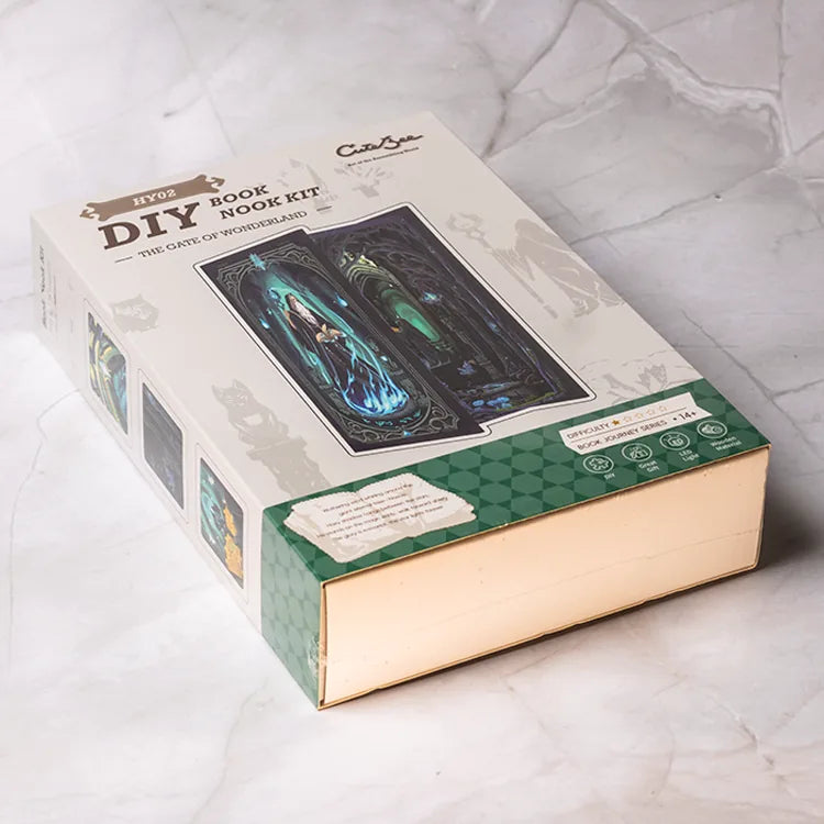 The Gate of Wonderland - Book nook byggesett – bilde 2
