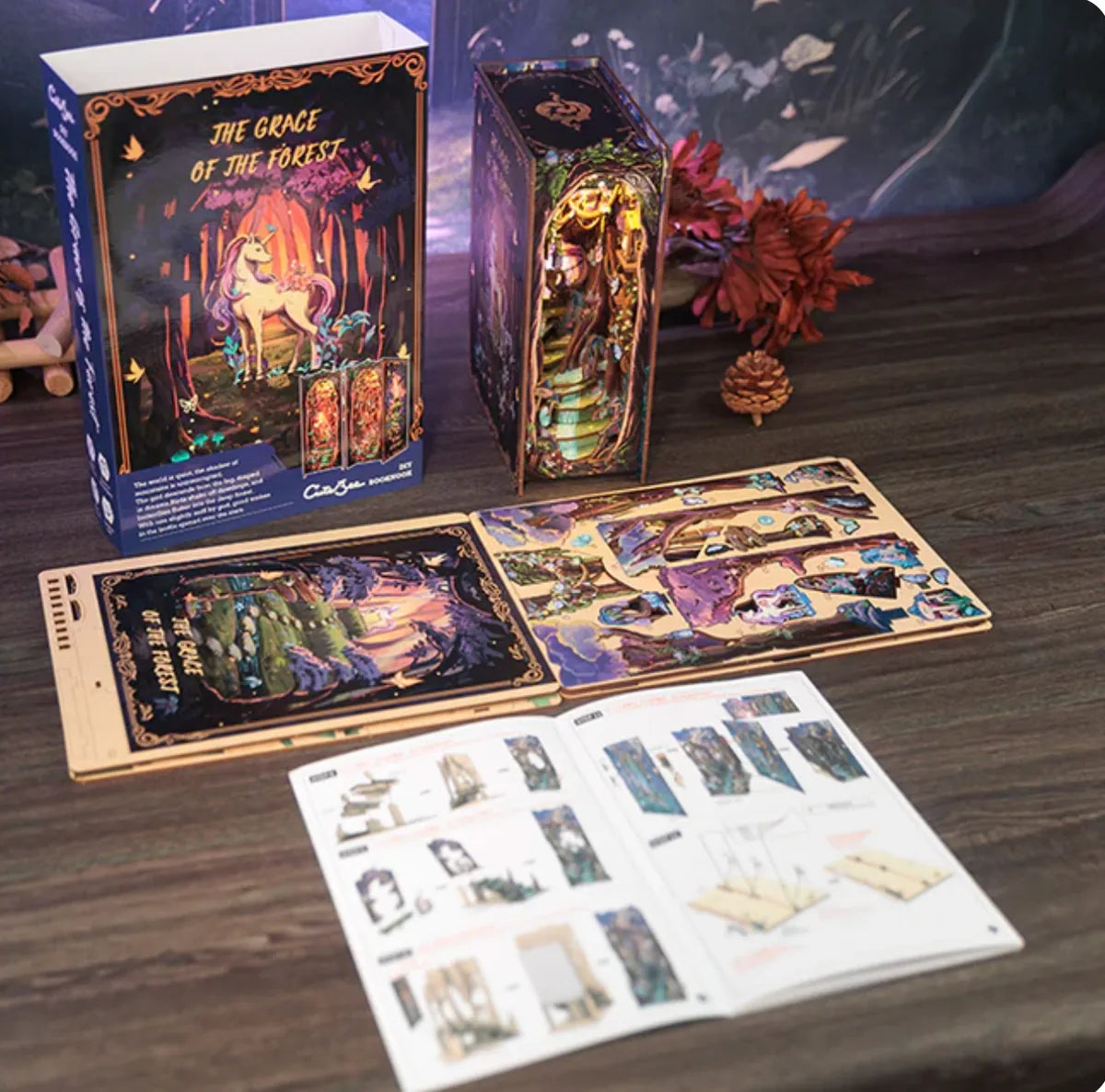 The Grace of the Forest - Book nook byggesett – bilde 3